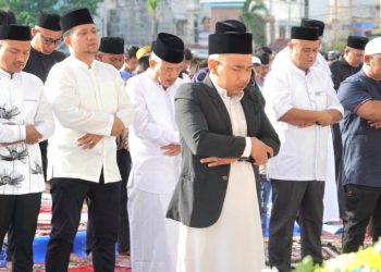 Wali Kota dan Wakil Wali Kota Tanjungbalai Sholat Idul Adha 2025 Bersama di Lapangan Sultan Abdul Jalil Rahmadsyah