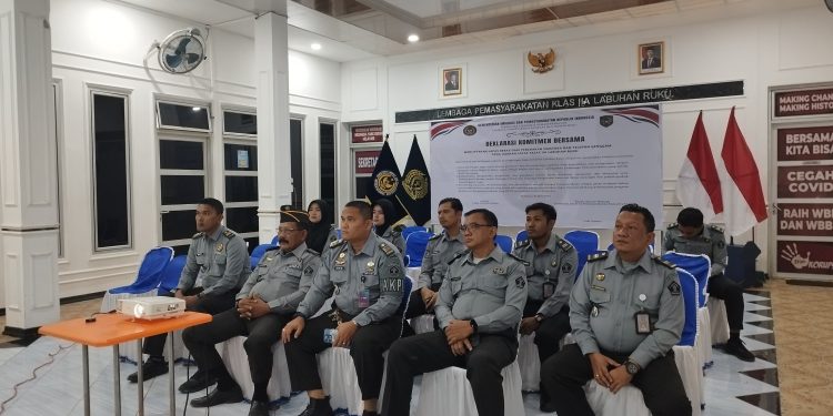Kalapas Labuhan Ruku Ikuti Rapat Anev Bersama Dirjen Pemasyarakatan Secara Virtual