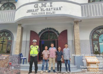 Pastikan Ibadah Minggu Lancar, Sat Lantas Polres Tanjungbalai Siaga di Gereja