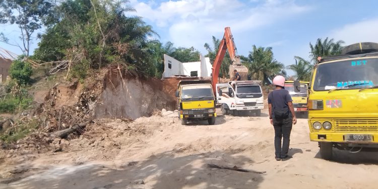 Halo Pak Kapolres, Galian C Diduga Ilegal Marak Beroperasi di Batubara 
