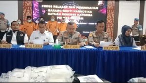 Miliki 33 Kg Sabu, Seorang Wanita dan 5 Pria Diringkus Personel Polres Asahan