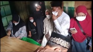 Dua Bulan Tertahan di Kamboja, Jenazah Azwar Tiba di Asahan