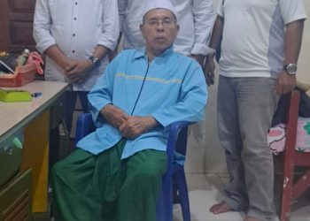Ketua MUI Kota Sibolga, Haji Zainun Sinaga saat bersama Tim Kuasa Hukum korban di Kota Sibolga. 