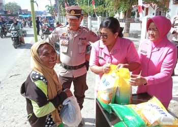 Masyarakat Antusias Sambut Pasar Murah Yang Digelar Polsek Tanjungbalai Utara