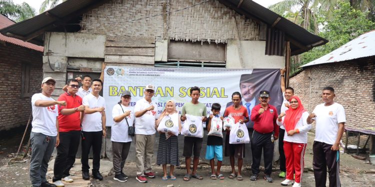 Lapas Labuhan Ruku Bagikan Sembako
