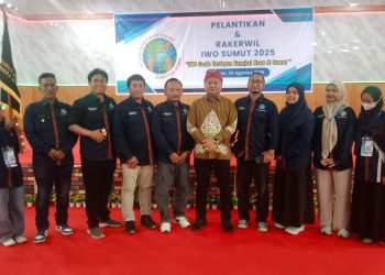 Hadiri Rakerwil IWO Sumut, Wakil Bupati Asahan Terima Penghargaan 