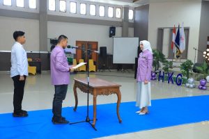 Dr. H. Hendri Yanto Sitorus, melantik Ketua Tim Pembina Posyandu Kabupaten Labuhanbatu Utara Tahun 2025