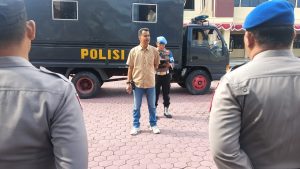 Personel Polres Tanjungbalai Amankan Gereja