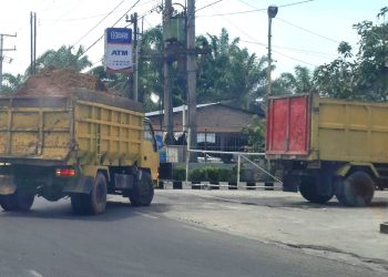 Bebas Beroperasi di Asahan, Puluhan Truk Tanah Overload Diduga Tak Akan Ditindak Penegak Hukum