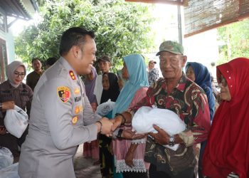 Forkopimda dan Kapolres Tanjungbalai Ikuti Pendistribusian Infaq