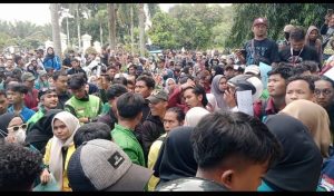 Aksi Demo Mahasiswa di Depan Kantor DPRD Asahan Berjalan Kondusif 