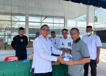 Lapas Labuhan Ruku Bagikan Perlengkapan Mandi dan Cuci Pakaian Kepada Warga Binaan