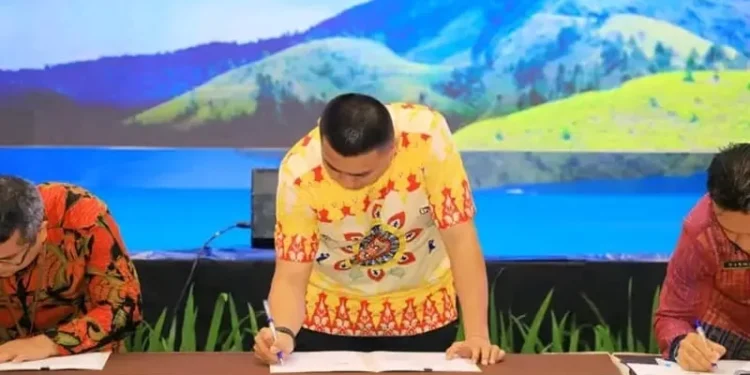 Bupati Labura, Hendri Yanto Sitorus, menghadiri kegiatan Konreg PDRB ISE 2025 se-Sumatera.