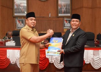 Wabup Syafrizal Sampaikan Nota Ranperda tentang Disabilitas ke DPRD Batubara