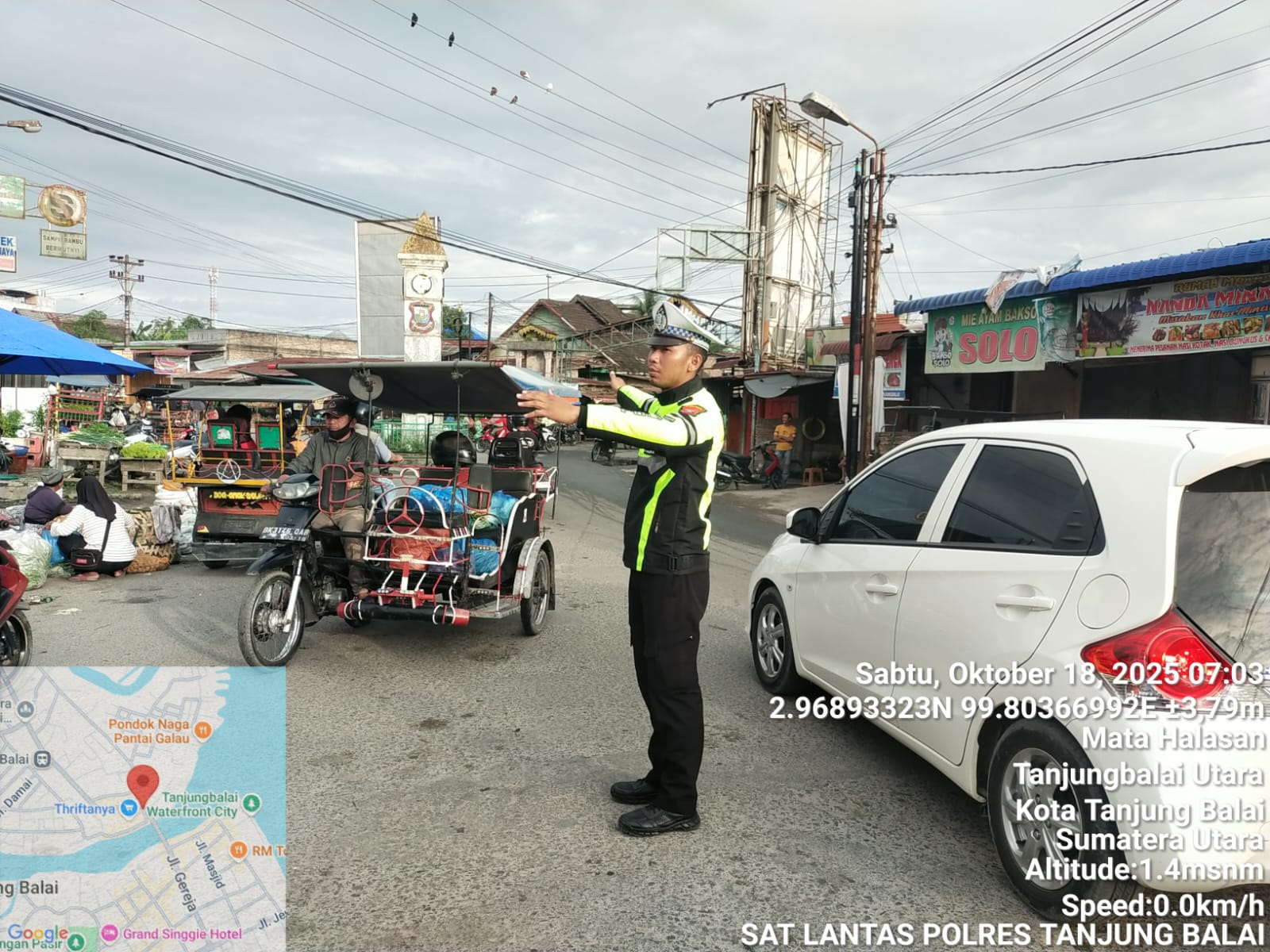 Satlantas Polres Tanjungbalai Lanakan Pengaturan Jalan di Pagi Hari