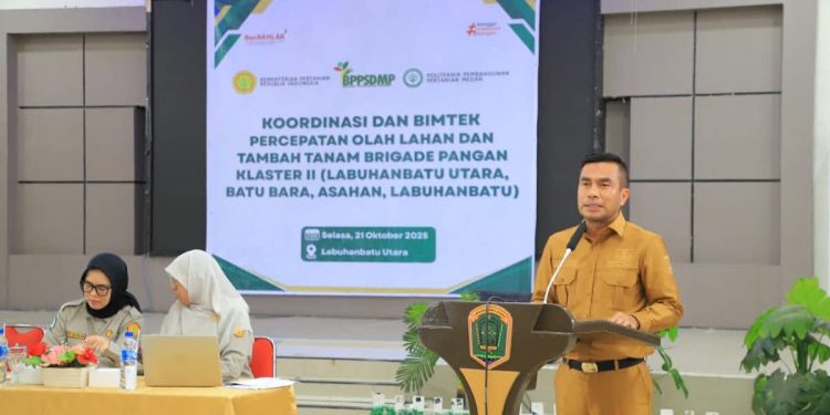 Wabup Labura, H Samsul Tanjung memberikan kata sambutan 