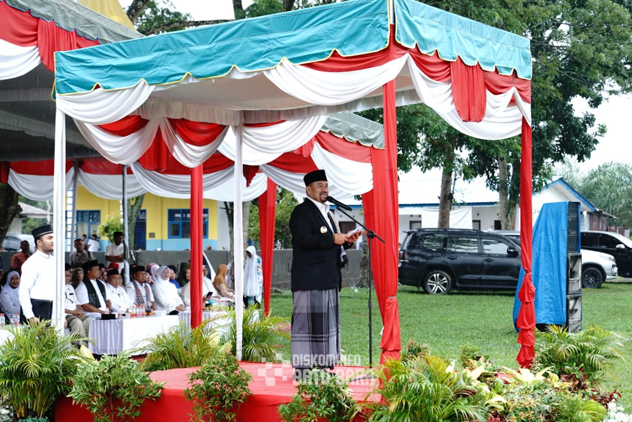 Bupati Batubara Pimpin Upacara Hari Santri Nasional 2025.