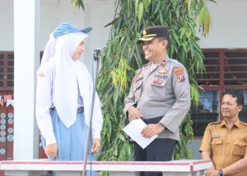 Wakapolres Tanjungbalai Pimpin Police Goes To School di SMAN-1 