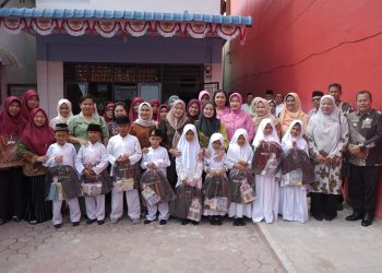 Pemerintah dan TP PKK Kabupaten Asahan Salurkan Bantuan Sembako Jelang HUT ke-80 RI