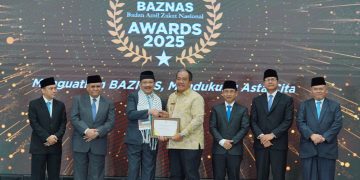 Bupati Asahan Dianugerahi BAZNAS Awards 2025