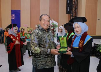 Bupati Asahan Dorong Lahirnya Tenaga Kesehatan Profesional