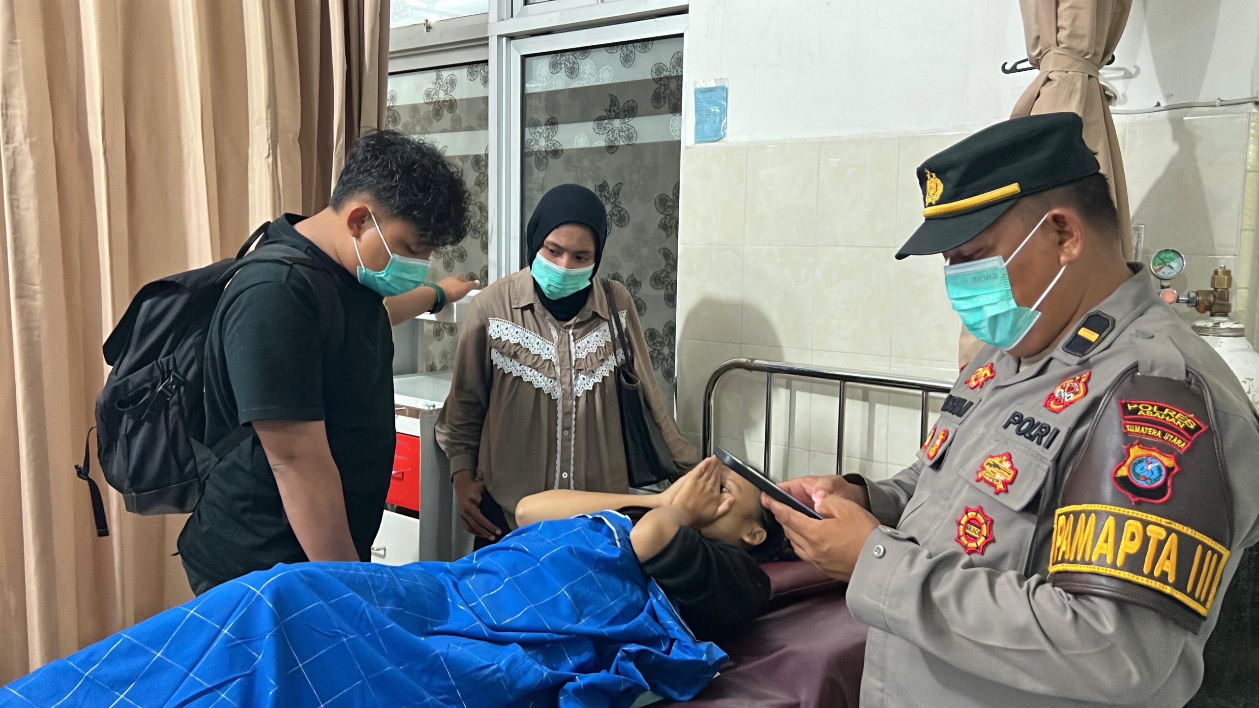 Tersangka saat dirawat. 