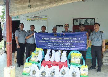Lapas Labuhan Ruku Salurkan Paket Sembako ke Panti Asuhan