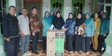 Desa Bunut Seberang Terima Bantuan Peralatan Usaha dari TP PKK Asahan