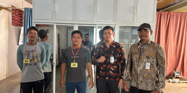 Warga Binaan Lapas Labuhan Ruku Produksi Lemari Berkualitas Tinggi 