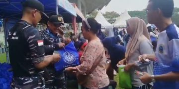 TNI AL Galang Donasi Korban Banjir Dalam Hut  Armada