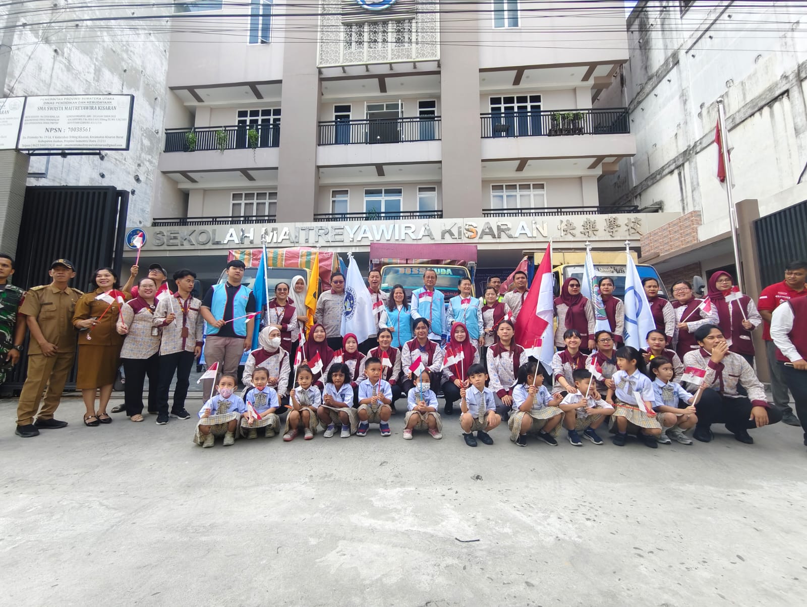 Korban Banjir Terima Sumbangan dari Mapanbumi Asahan, Paramita Foundation dan Sekolah Maitreyawira Kisaran