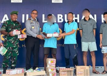 Lapas Labuhan Ruku Distribusikan Perlengkapan Mandi 