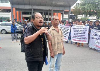 Warga Desa Poncowarno Langkat Tagih Janji Rektor USU 
