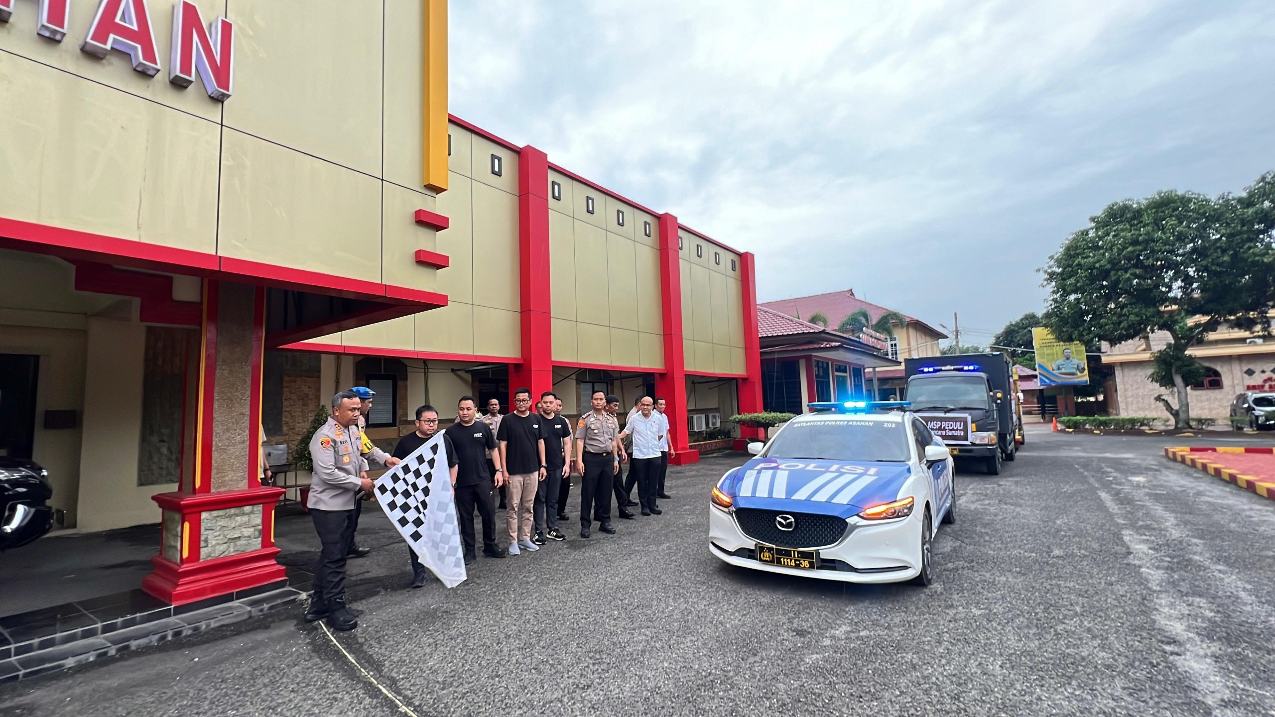 Polres Asahan Bersama MSP Peduli Salurkan Bantuan Logistik ke Tapteng dan Tapsel