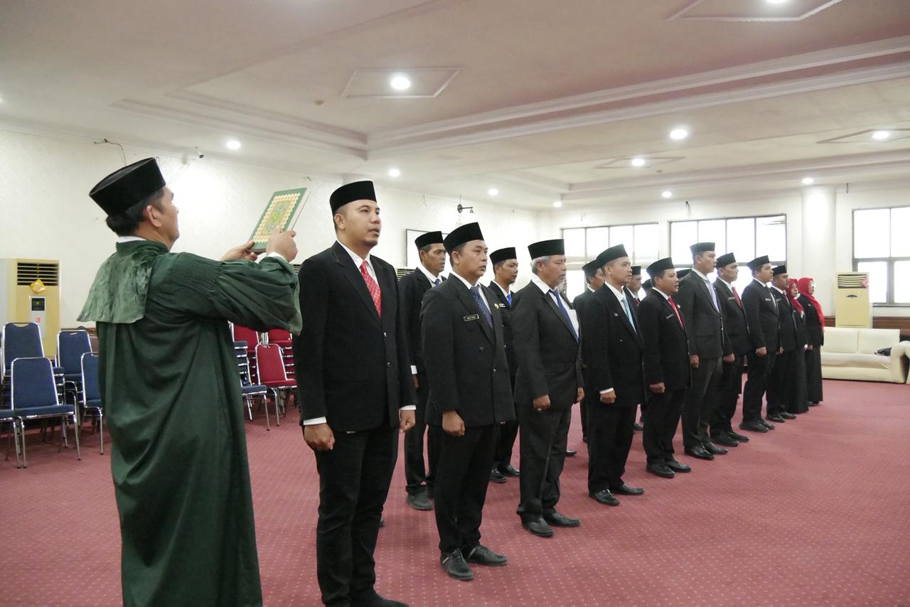 Walikota Tanjungbalai Lantik 13 Pejabat Administrator dan 11 Pejabat Pengawas