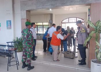 Personel Gabungan Siaga di Stasiun KA Tanjungbalai