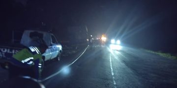 Satlantas Polres Tebing Tinggi Evakuasi Korban Laka Lantas di Jalinsum Desa Paya Bagas