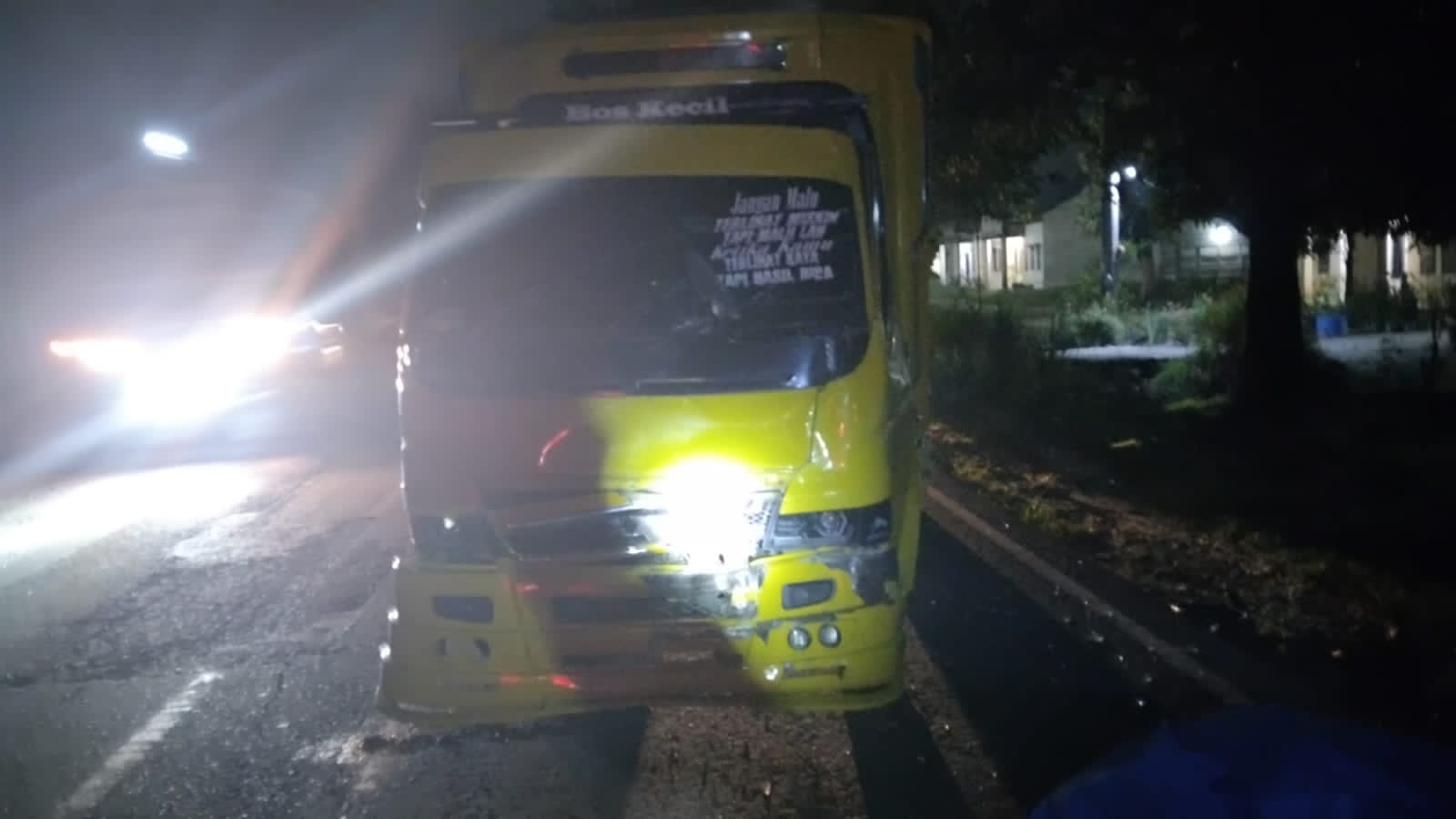 Satlantas Polres Tebing Tinggi Evakuasi Korban Laka Lantas di Jalinsum Desa Paya Bagas