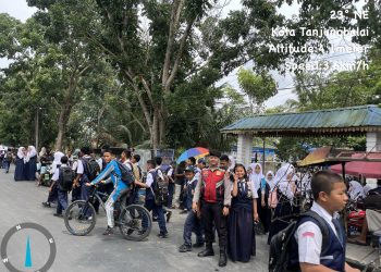 Personel Sat Samapta Polres Tanjungbalai Ingatkan Bahaya Tawuran dan Bullying ke Pelajar SMP