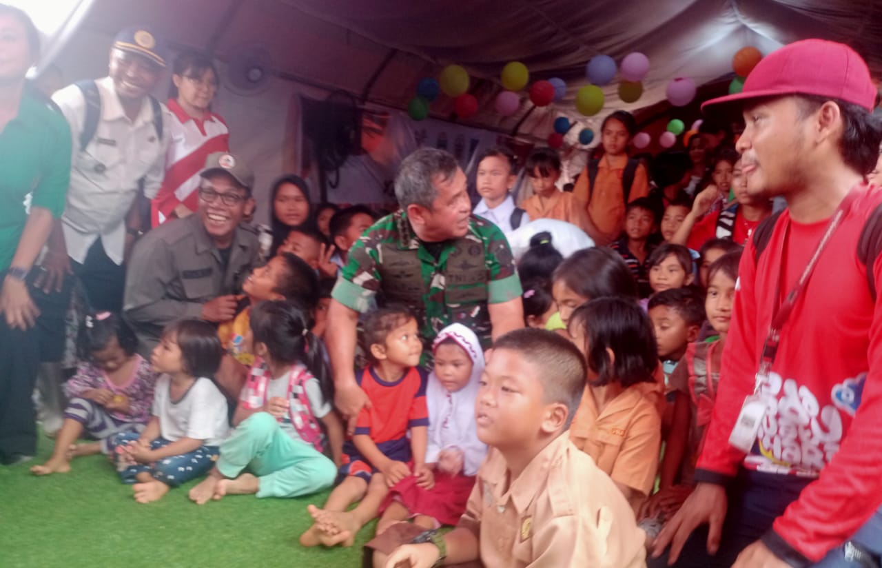 Kasad Jenderal TNI Maruli Simanjuntak,M.Sc beserta Rombongan saat melakukan Kunjungan Kerja Ke Kecamatan Tukka, Kabupaten Tapanuli Tengah, Jumat (09/01/2026). 