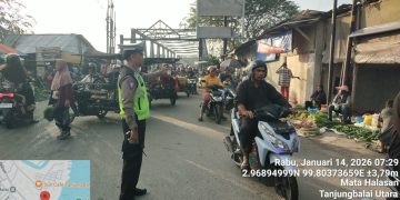 Sat Lantas Polres Tanjungbalai, Atur Arus Lalu Lintas Pagi Hari 