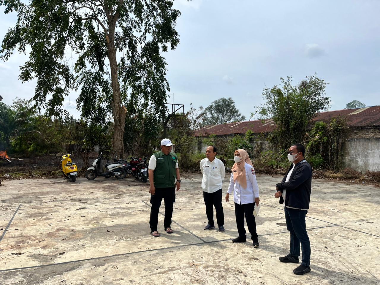 Pemko Tanjungbalai Bersihkan Gedung Sebaguna