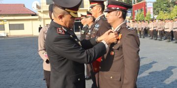 Tiga Personel Polres Tanjungbalai Terima Tanda Kehormatan Satyalancana