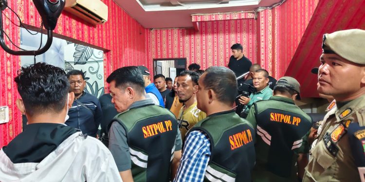 Tim Gabungan DPRD, TNI/Polri dan Satpol PP Razia Tempat Hiburan Malam di Asahan