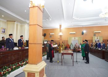 Bupati Baharuddin Hadiri Rapat Paripurna Istimewa Pelantikan Wakil Ketua DPRD Batubara