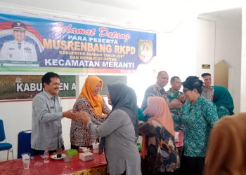 Pisah Sambut Camat Meranti Berlangsung Hikmat dan Penuh Haru