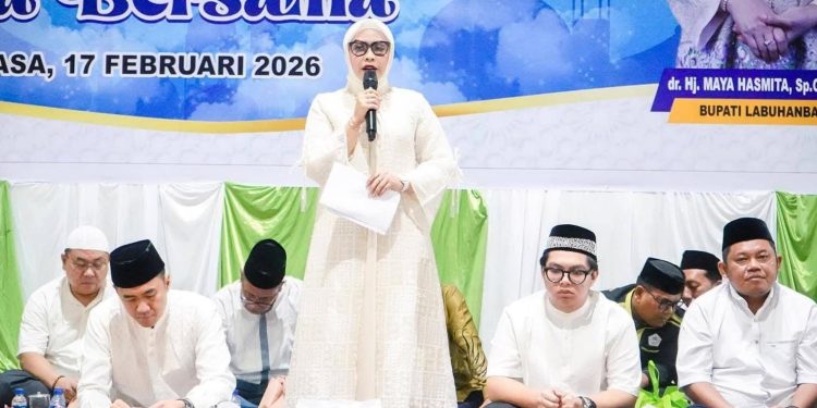 Bupati Labuhanbatu dr Hj Maya Hasmita. 
