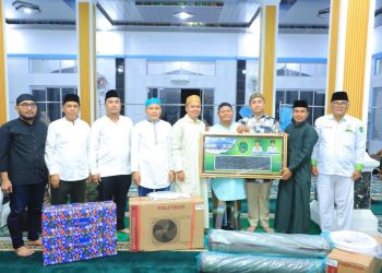Bupati Labura Safari Ramadan di Masjid Al-Kirom Simonis