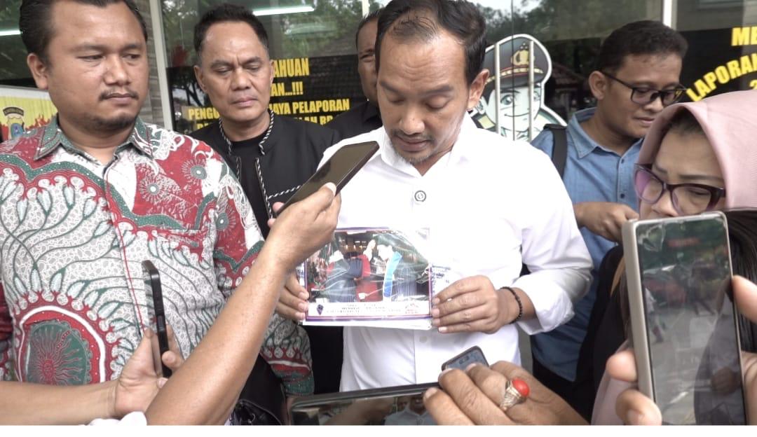 Walikota Tebing Tinggi Tunjukkan Keaslian Ijazah, Penyebar Hoaks Terancam UU ITE