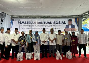 Wakil Ketua Komisi XIII DPR RI Sugiat Santoso Salurkan 50 Paket Sembako